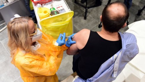 ЈОШ ЈЕДНА ВАКЦИНА: У САД почела дистрибуција Џонсон&Џонсон цепива ЈОШ ЈЕДНА ВАКЦИНА: У САД почела дистрибуција Џонсон&Џонсон цепива