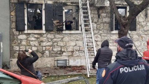 ВАТРЕНА СТИХИЈА ПРОГУТАЛА ОМИЉЕНИ ПАБ НИКШИЋАНА: Угоститељски објекат уништен у пожару ВАТРЕНА СТИХИЈА ПРОГУТАЛА ОМИЉЕНИ ПАБ НИКШИЋАНА: Угоститељски објекат уништен у пожару