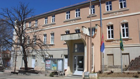 СНЕГ ОСТАВИО СЕЛА БЕЗ СТРУЈЕ: Проглашена ванредна ситуација у делу општине Књажевац СНЕГ ОСТАВИО СЕЛА БЕЗ СТРУЈЕ: Проглашена ванредна ситуација у делу општине Књажевац