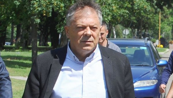 МИНИСТАР ТОНЧЕВ НА ВЛАСИНИ: Прво еколошко такмичење у спортском риболову МИНИСТАР ТОНЧЕВ НА ВЛАСИНИ: Прво еколошко такмичење у спортском риболову