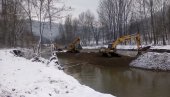 ВЛАСОТИНЦЕ ДОБИЛО ВОДУ: Апел грађанима да је не користе за пиће и припрему хране ВЛАСОТИНЦЕ ДОБИЛО ВОДУ: Апел грађанима да је не користе за пиће и припрему хране
