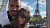 ПРИЈОВИЋКА ПОДЕЛИЛА ПОРОДИЧНУ ИДИЛУ: Певачица се не раздваја од сина Александра - пратиоци одушевљени фотографијом! (ФОТО) ПРИЈОВИЋКА ПОДЕЛИЛА ПОРОДИЧНУ ИДИЛУ: Певачица се не раздваја од сина Александра - пратиоци одушевљени фотографијом! (ФОТО)
