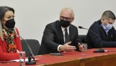 ОДРЖАН САСТАНАК ПОВОДОМ МАСОВНЕ ВАКЦИНАЦИЈЕ: Од понедељка кол-центри за помоћ старијима око имунизације