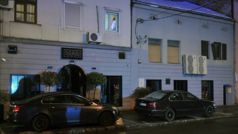 GORI BEOGRADSKI RESTORAN: Bačen Molotovljev koktel na objekat u Savamali (FOTO SA LICA MESTA) GORI BEOGRADSKI RESTORAN: Bačen Molotovljev koktel na objekat u Savamali (FOTO SA LICA MESTA)