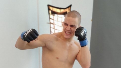 DŽENTLMENSKI REŠENO - KOLENOM U GLAVU! Ovako je Duško Todorović, srpski MMA as, nokautiran u UFC okršaju sa novom zvezdom oktagona (VIDEO) DŽENTLMENSKI REŠENO - KOLENOM U GLAVU! Ovako je Duško Todorović, srpski MMA as, nokautiran u UFC okršaju sa novom zvezdom oktagona (VIDEO)