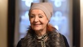 ŽAO MI JE ŠTO ĆU PRESTATI DA PEVAM: Lepa Lukić navela šta čini jake žene ŽAO MI JE ŠTO ĆU PRESTATI DA PEVAM: Lepa Lukić navela šta čini jake žene