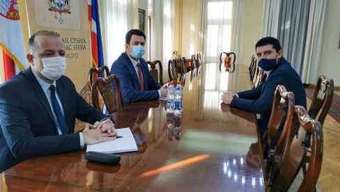 ОБНОВА САРАДЊЕ ПОСЛЕ 20 ГОДИНА: Сусрет градоначелника Шапца и Ваљева ОБНОВА САРАДЊЕ ПОСЛЕ 20 ГОДИНА: Сусрет градоначелника Шапца и Ваљева