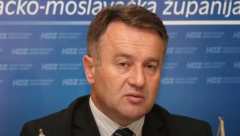 НЕ СМЕТА МУ ШТО ЈЕ ПРИПАДАЛА СРБИНУ: Ево ко је Иво Жинић, чије се име везује за лошу обнову српских кућа у Хрватској (ФОТО) НЕ СМЕТА МУ ШТО ЈЕ ПРИПАДАЛА СРБИНУ: Ево ко је Иво Жинић, чије се име везује за лошу обнову српских кућа у Хрватској (ФОТО)