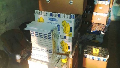 REKORDNA ZAPLENA CIGARETA U ZENICI: Više od trinaest hiljada paklica, vrednost robe čak 78 hiljada KM (FOTO) REKORDNA ZAPLENA CIGARETA U ZENICI: Više od trinaest hiljada paklica, vrednost robe čak 78 hiljada KM (FOTO)