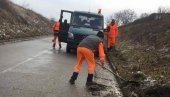 ПРЕВЕНЦИЈА ПРОТИВ ПОЛЕДИЦЕ: Уредили канале за одводњавање атмосферских вода у Вршцу ПРЕВЕНЦИЈА ПРОТИВ ПОЛЕДИЦЕ: Уредили канале за одводњавање атмосферских вода у Вршцу