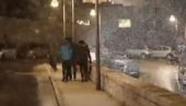 СТИГАО ИМ ЛЕДЕНИ ТАЛАС: У Дубровнику пао снег, има га и на острвима (ВИДЕО) СТИГАО ИМ ЛЕДЕНИ ТАЛАС: У Дубровнику пао снег, има га и на острвима (ВИДЕО)