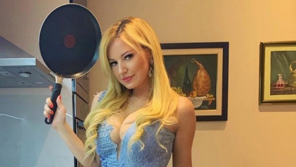 ХРАНОМ ПРОТИВ МИНУСА: Ивана Јордан смислила како да се загреје ХРАНОМ ПРОТИВ МИНУСА: Ивана Јордан смислила како да се загреје