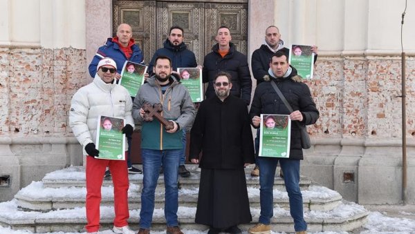 ХУМАНИТАРНА АУКЦИЈА ЗА ЧАСНИ КРСТ: Уместо богојављанског пливања смедеревци скупљају новац за лечење Филипа Ивановића ХУМАНИТАРНА АУКЦИЈА ЗА ЧАСНИ КРСТ: Уместо богојављанског пливања смедеревци скупљају новац за лечење Филипа Ивановића