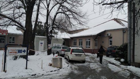 ЗА ВИКЕНД ПРИМЉЕНА ДВА ОБОЛЕЛА: На ковид-одељењу у Параћину 29 хоспитализованих ЗА ВИКЕНД ПРИМЉЕНА ДВА ОБОЛЕЛА: На ковид-одељењу у Параћину 29 хоспитализованих