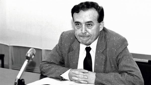 ФЕЉТОН - ИЗ ЗАГРЕБА У БЕОГРАД СТИЖЕ МАНИФЕСТ НЕОСТАЉИНИЗМА: Појава Беле књиге изазавала велико узбуђење у партијском врху Србије ФЕЉТОН - ИЗ ЗАГРЕБА У БЕОГРАД СТИЖЕ МАНИФЕСТ НЕОСТАЉИНИЗМА: Појава Беле књиге изазавала велико узбуђење у партијском врху Србије