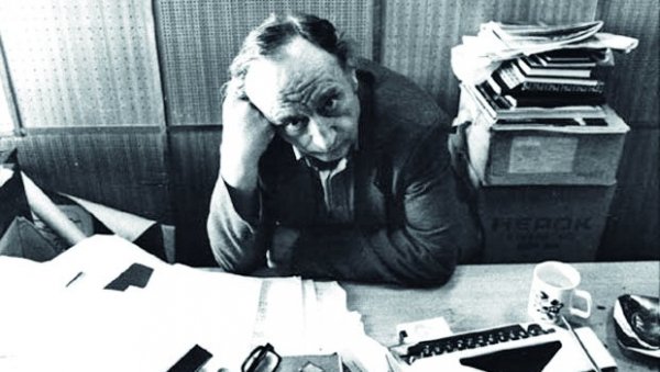 ВРЕМЕ СИТНИХ, ТУПИХ И СЕБИЧНИХ: Интервјуи књижевника којима су се бавили загребачки идеолози ВРЕМЕ СИТНИХ, ТУПИХ И СЕБИЧНИХ: Интервјуи књижевника којима су се бавили загребачки идеолози