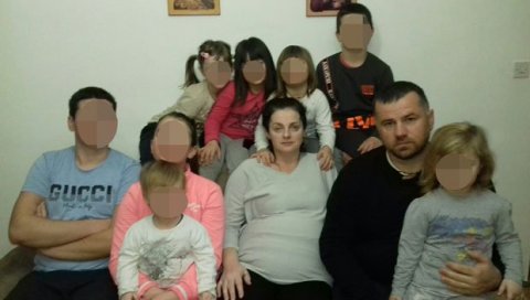 ГДЕ ИМА ВИШЕ ДЕЦЕ ВИШЕ ЈЕ И ЉУБАВИ: Брачни пар Ана и Далибор Вуковић из Косовске Митровице ускоро ће по десети пут постати родитељи ГДЕ ИМА ВИШЕ ДЕЦЕ ВИШЕ ЈЕ И ЉУБАВИ: Брачни пар Ана и Далибор Вуковић из Косовске Митровице ускоро ће по десети пут постати родитељи