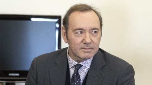 KEVIN SPEJSI PROGLAŠEN NEVINIM: Glumac oslobođen devet optužbi KEVIN SPEJSI PROGLAŠEN NEVINIM: Glumac oslobođen devet optužbi
