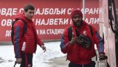 ZVEZDA KRENULA PUT TURSKE: Stanković u Antaliju poveo 29 fudbalera, otputovao i Katai ZVEZDA KRENULA PUT TURSKE: Stanković u Antaliju poveo 29 fudbalera, otputovao i Katai