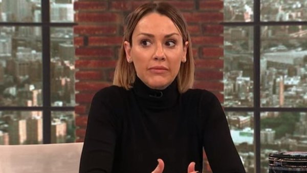ИМА ЛИ ШТА ВАЖНИЈЕ НА СВЕТУ? Маријана Мићић овековечила тренутак за памћење (ФОТО) ИМА ЛИ ШТА ВАЖНИЈЕ НА СВЕТУ? Маријана Мићић овековечила тренутак за памћење (ФОТО)