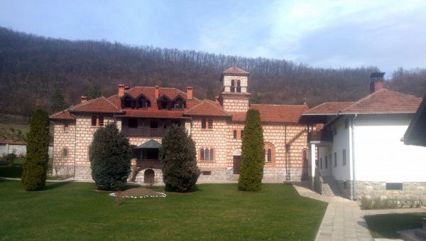 ПОЧИВАЋЕ КОД ЈУСТИНА: Славни спортиста Даниал Јахић упокојио се у чувеном манастиру Ћелије код Ваљева ПОЧИВАЋЕ КОД ЈУСТИНА: Славни спортиста Даниал Јахић упокојио се у чувеном манастиру Ћелије код Ваљева