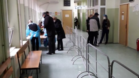 ДВА ЦЕПИВА БЕЗ ЗАКАЗИВАЊА: Вршчанима ове седмице на располагању Фајзер и АстраЗенека ДВА ЦЕПИВА БЕЗ ЗАКАЗИВАЊА: Вршчанима ове седмице на располагању Фајзер и АстраЗенека