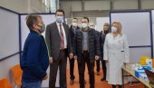 ТО ЈЕ МОЈА ДУЖНОСТ: У Шапцу кинеску вакцину примио градоначелник Пајић ТО ЈЕ МОЈА ДУЖНОСТ: У Шапцу кинеску вакцину примио градоначелник Пајић