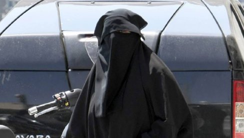 MUSLIMANSKA ZADRŠKA NA POVELJU: Francuski muslimani odbacili politički islam, ali tri frakcije protiv dokumenta MUSLIMANSKA ZADRŠKA NA POVELJU: Francuski muslimani odbacili politički islam, ali tri frakcije protiv dokumenta