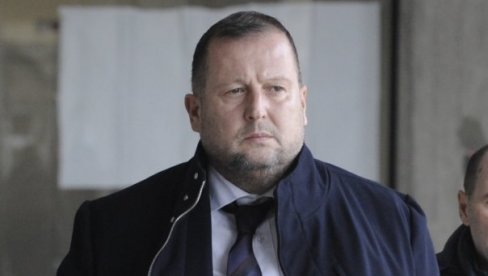 ADVOKAT MIKE ALEKSIĆA NAPUSTIO SASLUŠANJE: Obratio se novinarima - Nije sve tako kao što izgleda ADVOKAT MIKE ALEKSIĆA NAPUSTIO SASLUŠANJE: Obratio se novinarima - Nije sve tako kao što izgleda
