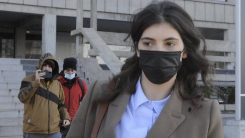 IVA ILINČIĆ SASLUŠAVANA ČETIRI SATA: Do detalja ispričala sve, evo šta je rekao njen advokat IVA ILINČIĆ SASLUŠAVANA ČETIRI SATA: Do detalja ispričala sve, evo šta je rekao njen advokat