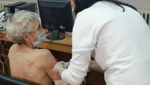 НАСТАВЉА СЕ ВАКЦИНАЦИЈА БЕЗ ПОЗИВА: Спремне амбуланте у Бајмоку, Чантавиру и Кумичићевој НАСТАВЉА СЕ ВАКЦИНАЦИЈА БЕЗ ПОЗИВА: Спремне амбуланте у Бајмоку, Чантавиру и Кумичићевој