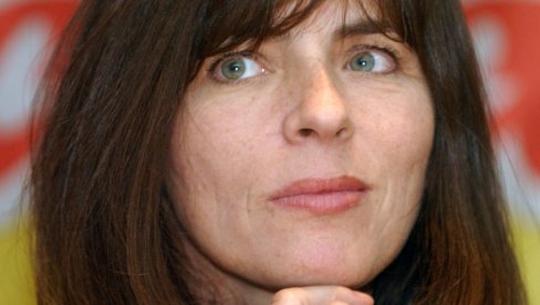 TUGA! Ovo je poslednja poruka na tviteru Mire Furlan: Ne plašim se, gledam u zvezde - tamo idem uskoro... TUGA! Ovo je poslednja poruka na tviteru Mire Furlan: Ne plašim se, gledam u zvezde - tamo idem uskoro...