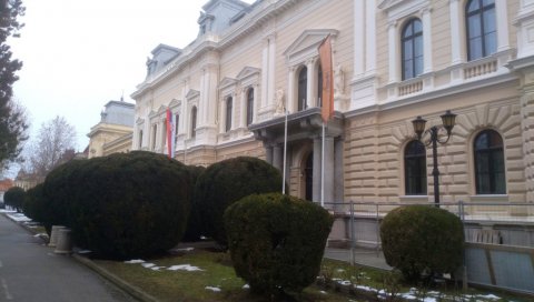 КОЛ ЦЕНТАР ЗА ПРИЈАВЕ ГРАЂАНА: Ово су бројеви на које се могу јавити сви заинтересовани за вакцинацију у Пожаревцу КОЛ ЦЕНТАР ЗА ПРИЈАВЕ ГРАЂАНА: Ово су бројеви на које се могу јавити сви заинтересовани за вакцинацију у Пожаревцу