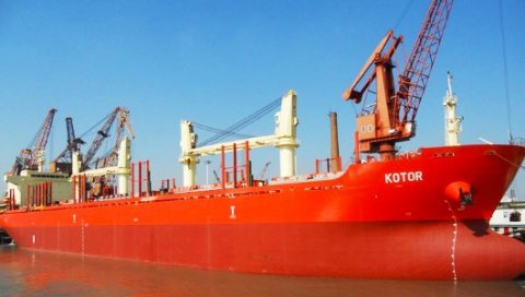 БРОДОВИ НА ЧВРСТОМ ВЕЗУ: Одложена исплата кредита кинеској Ексим банци за пловила Барске и Црногорске пловидбе БРОДОВИ НА ЧВРСТОМ ВЕЗУ: Одложена исплата кредита кинеској Ексим банци за пловила Барске и Црногорске пловидбе