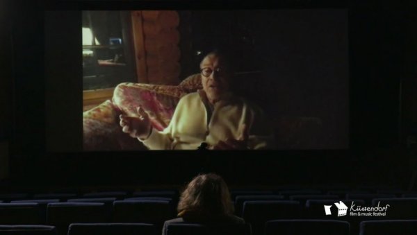 КУСТУРИЦА И КОНЧАЛОВСКИ НА ВЕЗИ: Откривамо технологију, а језик остаје највећа тајна КУСТУРИЦА И КОНЧАЛОВСКИ НА ВЕЗИ: Откривамо технологију, а језик остаје највећа тајна