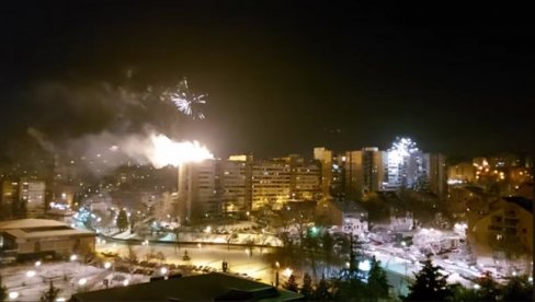 МИРИЈЕВО КАО ТЕКСАС: Ватромети, које готово сваке ноћи испаљују у звездарском насељу, ремете мир овог дела престонице МИРИЈЕВО КАО ТЕКСАС: Ватромети, које готово сваке ноћи испаљују у звездарском насељу, ремете мир овог дела престонице
