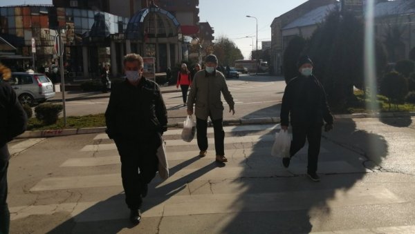 КОРОНА У ПЧИЊСКОМ ОКРУГУ: Проценат заражених не опада, највише оболелих у Врању КОРОНА У ПЧИЊСКОМ ОКРУГУ: Проценат заражених не опада, највише оболелих у Врању