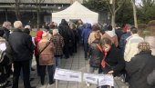 ЦЕПИВО ЈУРИ ВИРУС: Број позитивних на ковид 19 у паду, вакцинација у замаху ЦЕПИВО ЈУРИ ВИРУС: Број позитивних на ковид 19 у паду, вакцинација у замаху