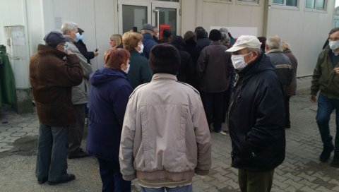 ИМУНИЗАЦИЈА У ШАПЦУ: Вакцинисано више од 3.200 грађана ИМУНИЗАЦИЈА У ШАПЦУ: Вакцинисано више од 3.200 грађана