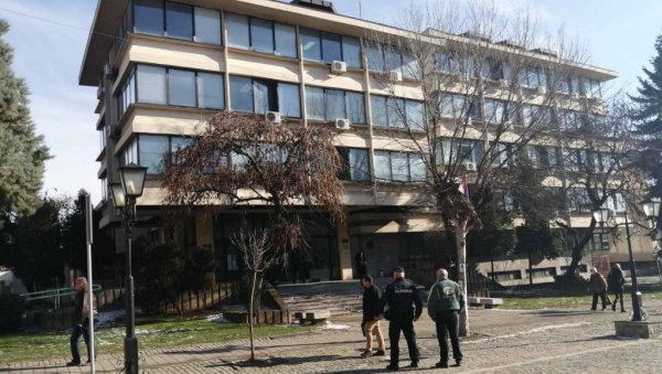 СЛУЧАЈ ВРШЊАЧКОГ НАСИЉА ПРЕД СУДОМ: Малолетници негирали да су везали и претукли дечака? СЛУЧАЈ ВРШЊАЧКОГ НАСИЉА ПРЕД СУДОМ: Малолетници негирали да су везали и претукли дечака?