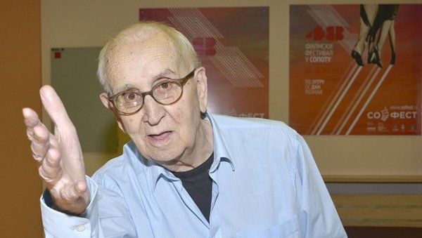 СВЕ ЈЕ ОДЛИЧНО ОРГАНИЗОВАНО Пуриша Ђорђевић и Љубиша Ристић после вакцинације - Треба што више људи да прими цепиво СВЕ ЈЕ ОДЛИЧНО ОРГАНИЗОВАНО Пуриша Ђорђевић и Љубиша Ристић после вакцинације - Треба што више људи да прими цепиво