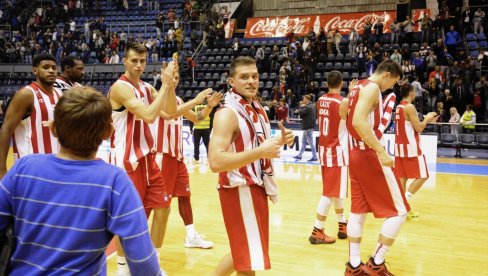 OZBILJNI ZDRAVSTVENI PROBLEMI BIVŠEG IGRAČA ZVEZDE: Pojavi se krvni ugrušak u plućima, oglasio se i klub OZBILJNI ZDRAVSTVENI PROBLEMI BIVŠEG IGRAČA ZVEZDE: Pojavi se krvni ugrušak u plućima, oglasio se i klub