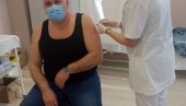 ВЕЛИКО ИНТЕРЕСОВАЊЕ ЗА ИМУНИЗАЦИЈУ У СОМБОРУ: Вакцину примило преко 2.000 људи ВЕЛИКО ИНТЕРЕСОВАЊЕ ЗА ИМУНИЗАЦИЈУ У СОМБОРУ: Вакцину примило преко 2.000 људи
