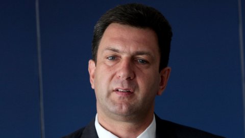 ГРАЂАНИ ЋЕ ОДЛУЧИВАТИ: Градоначелник Шапца о пресуди Уставног суда, поручује – паре иду за приоритете ГРАЂАНИ ЋЕ ОДЛУЧИВАТИ: Градоначелник Шапца о пресуди Уставног суда, поручује – паре иду за приоритете