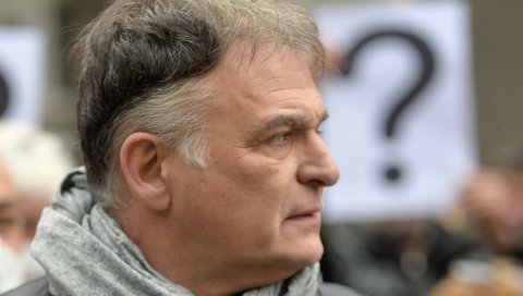 ГЛУМАЦ СЕ ПОНОВО ОГЛАСИО: Ја, Бранислав Лечић из Београда, најодлучније поричем било какве оптужбе које су на мој рачун изнете! ГЛУМАЦ СЕ ПОНОВО ОГЛАСИО: Ја, Бранислав Лечић из Београда, најодлучније поричем било какве оптужбе које су на мој рачун изнете!