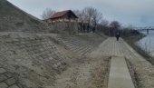 ТУМАРАО ЈЕ КРОЗ ШИБЉЕ ИЗГРЕБАН И БЛАТЊАВ: Овако је младић преживео драму на Дунаву ТУМАРАО ЈЕ КРОЗ ШИБЉЕ ИЗГРЕБАН И БЛАТЊАВ: Овако је младић преживео драму на Дунаву