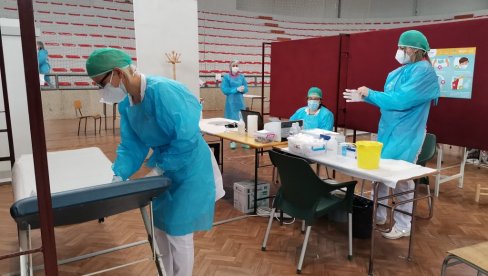 ВАКЦИНАЦИЈА БЕЗ ЗАКАЗИВАЊА ТЕРМИНА: Адресе пунктова на којима ће грађани Крушевца и Сремске Митровице моћи да приме цепиво ВАКЦИНАЦИЈА БЕЗ ЗАКАЗИВАЊА ТЕРМИНА: Адресе пунктова на којима ће грађани Крушевца и Сремске Митровице моћи да приме цепиво