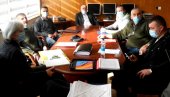 SKUPŠTINSKOJ VEĆINI ZAKLJUČANA VRATA: Igra „Davida i Golijata“u Novom Goraždu, konstitutivna sednica održana u fabričkom krugu