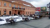 ПОМОЋ ЗБОГ КОРОНЕ: Градско веће Сомбора одлучило - угоститељима закупнина упола нижа ПОМОЋ ЗБОГ КОРОНЕ: Градско веће Сомбора одлучило - угоститељима закупнина упола нижа