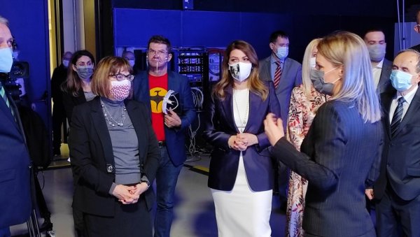 НА КЛИК СУ И ЛАЖНЕ ВЕСТИ: У Новом Саду одржана конференција о дигиталној писмености НА КЛИК СУ И ЛАЖНЕ ВЕСТИ: У Новом Саду одржана конференција о дигиталној писмености